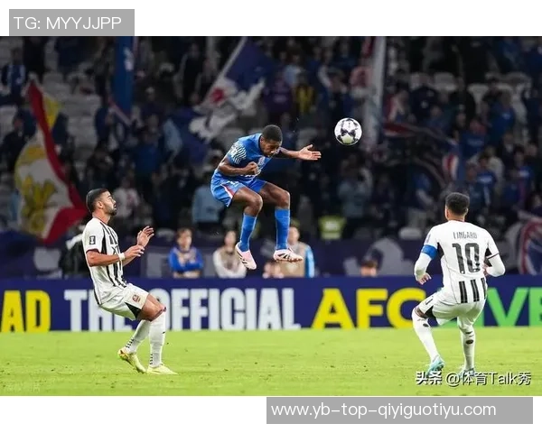 阿苏埃高空暴扣破门助申花1-0领先首尔展现强大实力 阿苏埃高空暴扣破门助申花1-0领先首尔展现强大实力