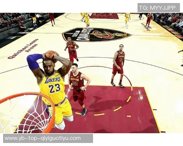 詹姆斯回顾新秀时期经典扣篮瞬间感慨23年光阴如梭对阵骑士再续传奇 詹姆斯回顾新秀时期经典扣篮瞬间感慨23年光阴如梭对阵骑士再续传奇